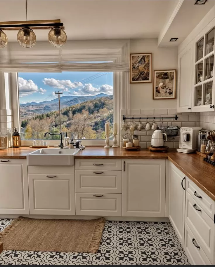 L-Shaped Kitchen - Modern Interior Design by Green's Windows